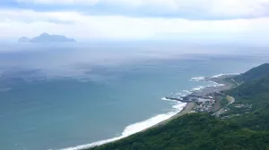 宜蘭頭城｜草嶺古道．大里入口｜180度蔚藍(lán)龜山島海景