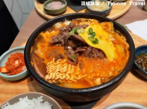 【新北美食】韓姜熙?小廚房，特色風味韓式定食 | 泡菜豆腐鍋、起司部隊鍋 | 板橋環球美食