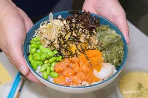 桃園市中壢區(qū)中壢美食｜彩碗colorbowlpoke中壢站前店～新開幕！多重優(yōu)惠、餐點健康美味清爽無負(fù)擔(dān)（內(nèi)有菜單及點餐方式）