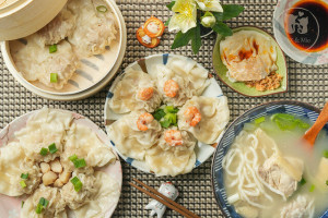 【宅配餛飩】 盼蒔Panshih｜北海道生食級(jí)干貝餛飩＋雞白湯，在家煮一碗奢華的臺(tái)灣味特色拉麵！