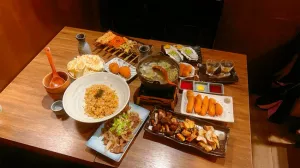 【臺(tái)北食記】板南線捷運(yùn)美食，日本情懷～武侍酒日式居酒屋【南港區(qū)居酒屋】南港展覽館餐廳推薦【捷運(yùn)美食】有菜單【南軟餐廳】