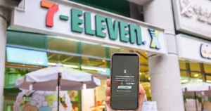 元宇宙小七逛起來！7-ELEVEN無人商店「X-STORE」全新升級開幕，用手機VR逛超商、超萌個人包廂讓鐵粉瘋狂敲碗。