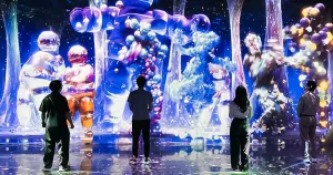 和鯨鯊一起游泳！韓版teamLab「Le Space」票價＆環境首度曝光，全區千坪18種色彩空間超好拍。