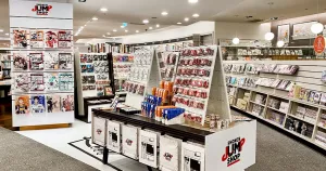 JUMP SHOP來臺灣了！北中南三間分店「紀伊國屋書店」同步展開，排球少年、咒術迴戰(zhàn)周邊一次看。