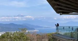 富士山是誰的！靜岡縣日本平夢迴廊的富士山絕景視角，一點也不輸給山梨縣的富士五湖。