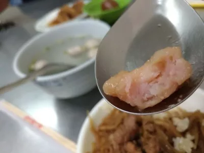 阿不倒排骨飯