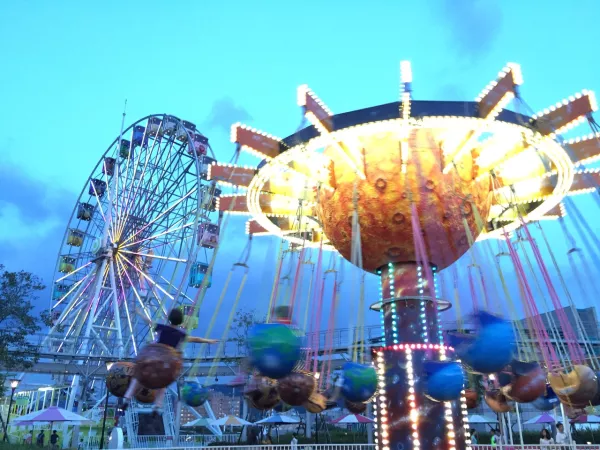 開心FUN暑假！兒童新樂園暑期星光入園免門票！夜間遊園浪漫又有趣！