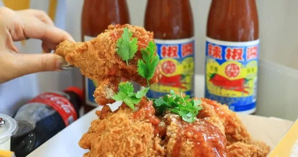 比東泉辣椒醬更在地！NENE CHICKEN「源美辣椒醬炸雞」端午節限量開賣，隱藏版「源美辣椒醬、花生粉、香菜」不用再戰南北粽。