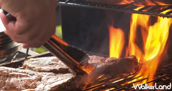 六福中秋烤肉8折！六福萬怡推「中秋燒烤饗宴」嗑肉、吃海鮮，再加碼位上龍蝦、松葉蟹吃到飽。