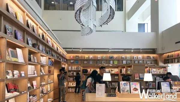 在日本有最美書店稱號！TSUTAYA BOOKSTORE在臺灣將與大阪知名藝廊DMOARTS合作，推出『MY FIRST ART』系列商品。