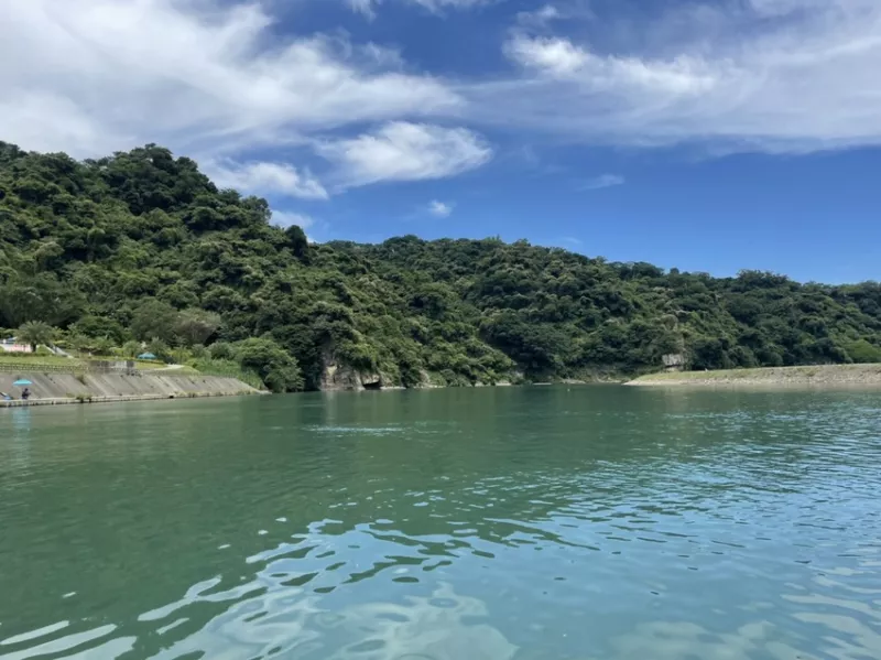 新店渡渡口~體驗人力擺渡船橫渡碧潭~灣潭遊戲區公園溜小孩