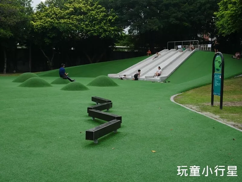 花蓮景點｜花蓮火車站旁中山公園，一出火車站就能大玩特玩