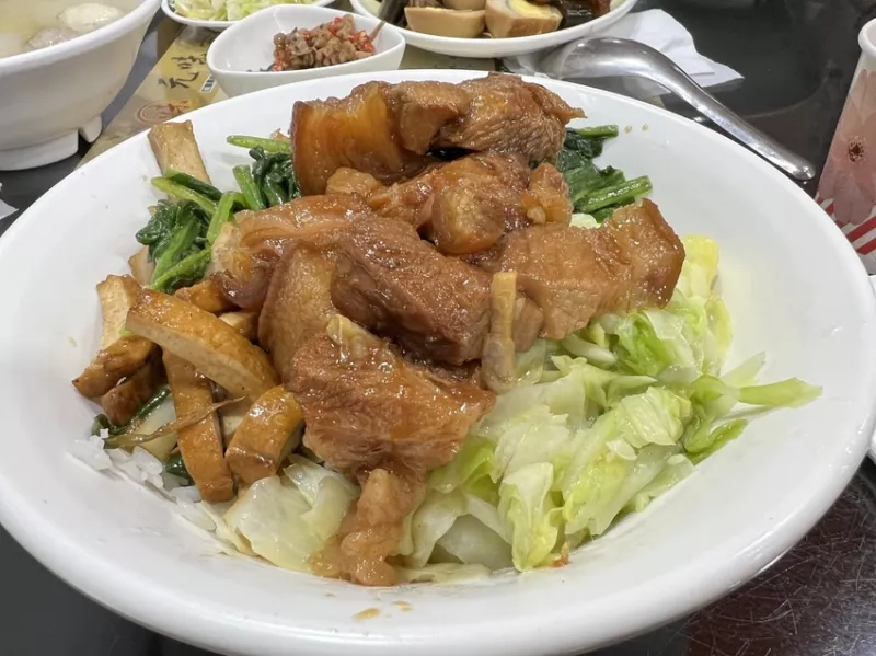 臺北市中正區【臺北中正美食】元味古早小吃，滷味出乎意料的好吃，近植物園巷弄中的美食，捷運小南門站走路約6分鐘