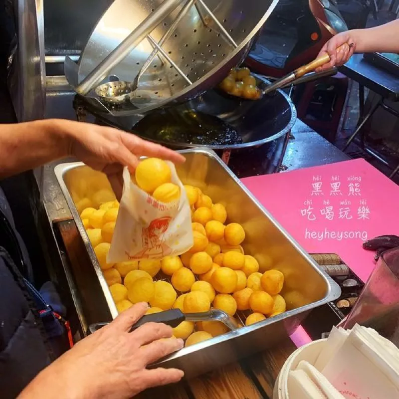 《臺北美食》超人氣排隊美食-素食地瓜球│公館捷運站