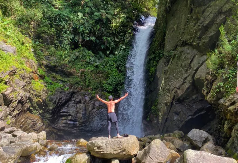 臺中登山｜谷關七雄老么-蝴蝶谷瀑布戲水趣,沁涼溪水、生態超豐富的松鶴秘境!