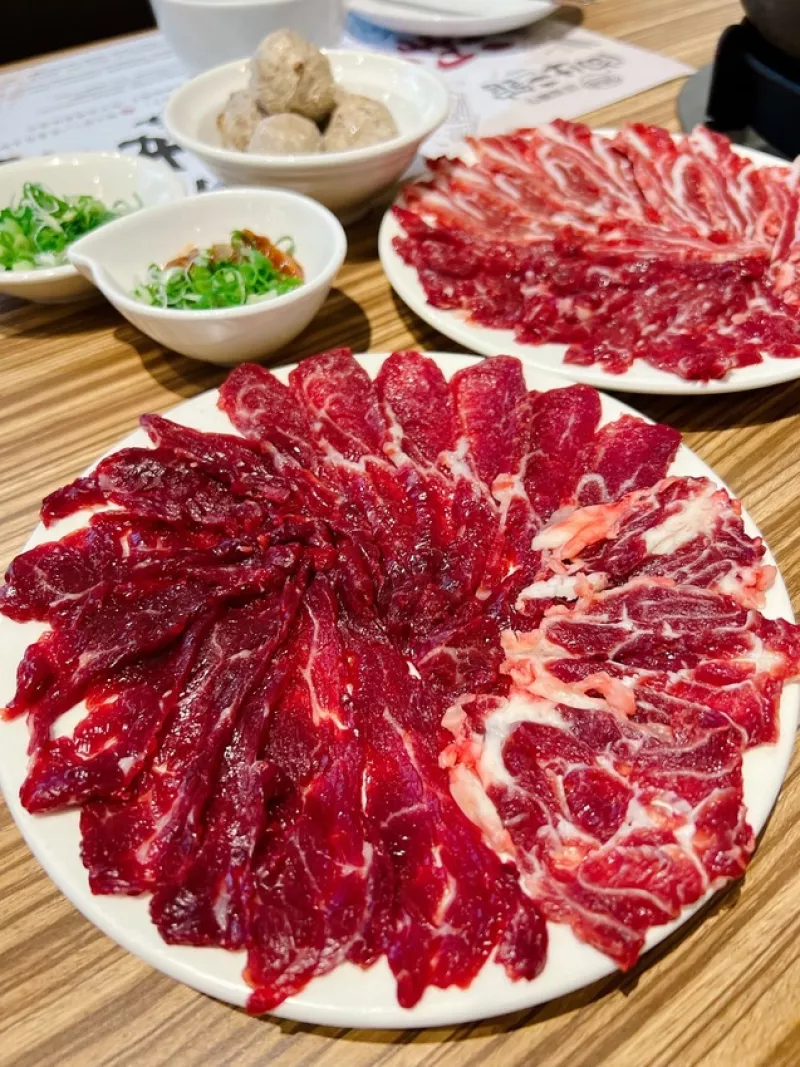 臺中美食/ 北屯區 尚牛二館溫體牛肉 必比登推薦 鍋物/快炒 值得一吃