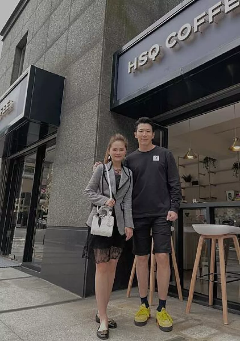 【臺北 內湖 HSQ COFFEE】八點檔 男星 黃少祺 開店了，英倫風網美咖啡廳，手沖很強，假日大爆滿。