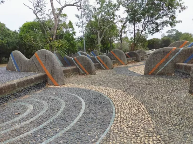 臺中親子旅遊景點-臺中都會公園，放風箏.野餐.騎腳踏車.親子休閒，假日好去處!