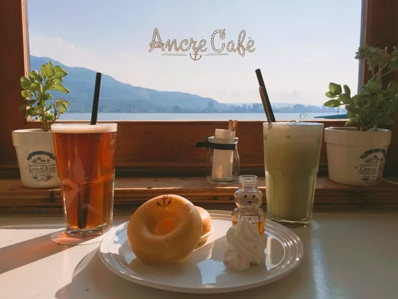 [淡水站]望淡水河絕佳風景的二樓咖啡廳 - Ancre café 安克黑咖啡 x 三芝秘境小八煙 - 田心子