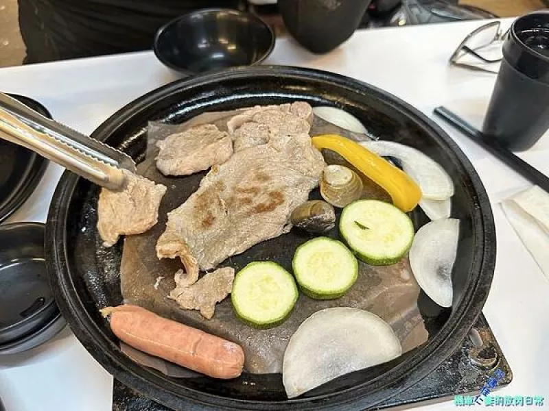 [食記] 新北淡水 淡水烤大學平價火烤吃到飽(臺式、韓式、特別食材) 再訪