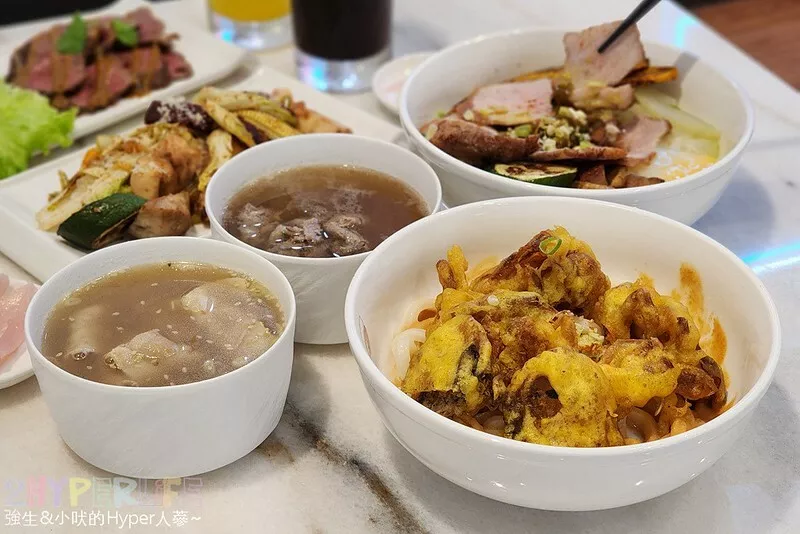 丼飯和烏龍麵不只有日式做法！將法式與直火料理置入丼飯餐點，趁父親節聚餐或七夕約會趕緊約起來～