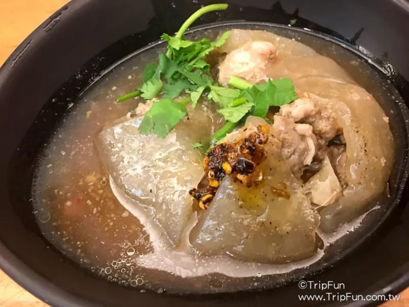 【臺北美食】通化夜市~推薦通化肉圓&老店頭臺南意麺!