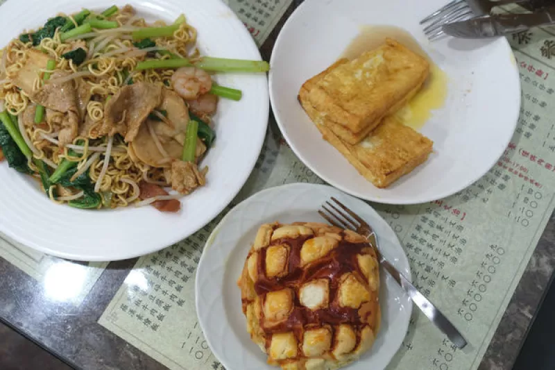 香港鑫華茶餐廳?永康商圈人氣好旺的茶餐廳~粥飯麵食到港式點心攏總有!!!!