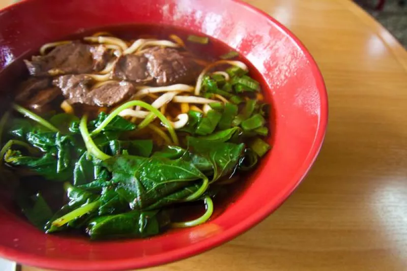 【美食。食記】南投縣 水里 水里牛肉大王 湯淡肉清，風味普通(8/100)