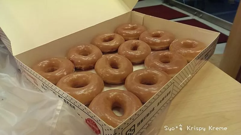 <食?信義區>我終於也吃到潮牌甜甜圈 Krispy Kreme Doughnuts