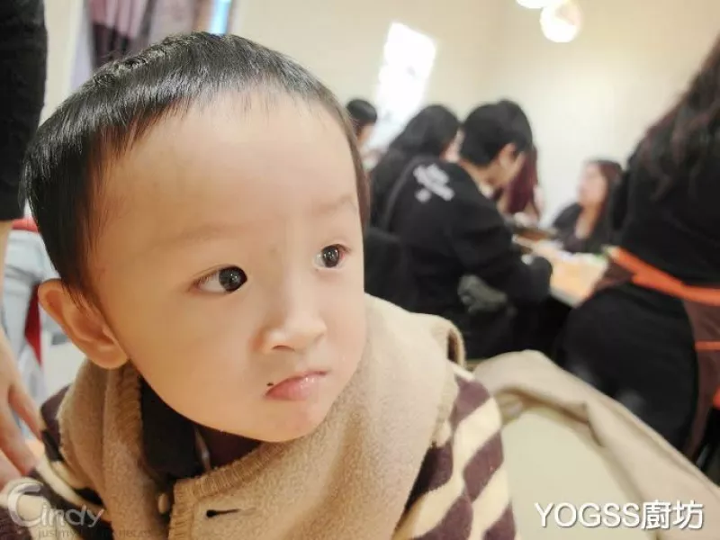 YOGSS廚坊 大人小孩都能開心用餐的地方，給你不一樣的素食新天地