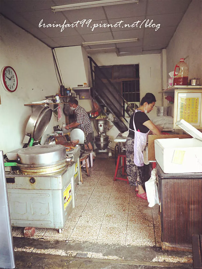 【臺中?東區】自由路小吃│董家蔥花大餅 X 瑞穗臭豆腐