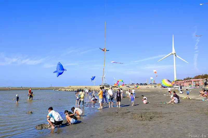 樂遊大安海一起風玩風箏衝浪，海洋觀光季最夯水域活動熱鬧登場，同遊立式劃槳、風箏彩繪！