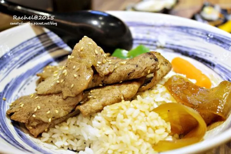 臺北中正區＊兩面燒肉屋（臺北車站微風店）～燒肉丼飯實在太美味