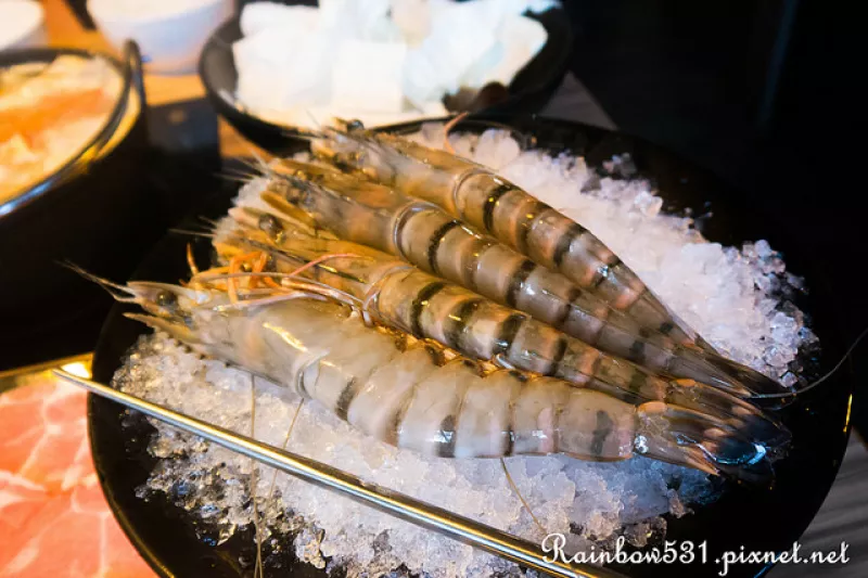 [食記] 臺中南區。竹間精緻鍋物餐廳-中山店，CP值高的火鍋