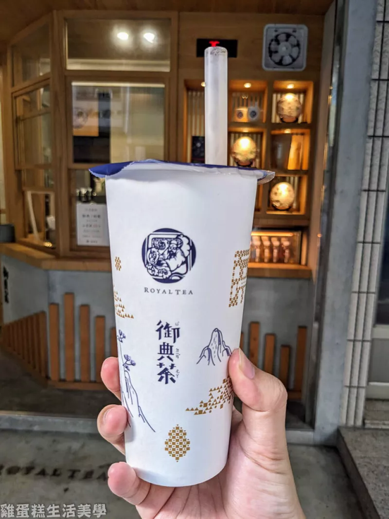 【高雄食記】御典茶 - 哈瑪星必喝的著名飲料店，蒙古奶茶+粉角是標配