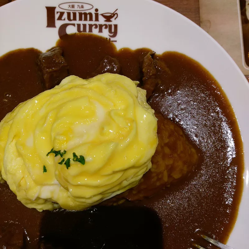 【吃貨日記】臺北車站  ▌來自大阪咖哩飯 Izumi Curry京站店 天使歐姆蛋牛肉咖哩 起士漢堡
