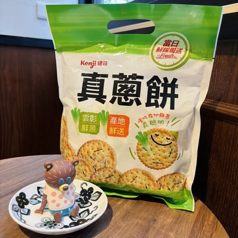 零食開箱｜Kenji健司真蔥餅／零食推薦／辦公室必備養身系零食／蔥滿香氣全聯熱銷