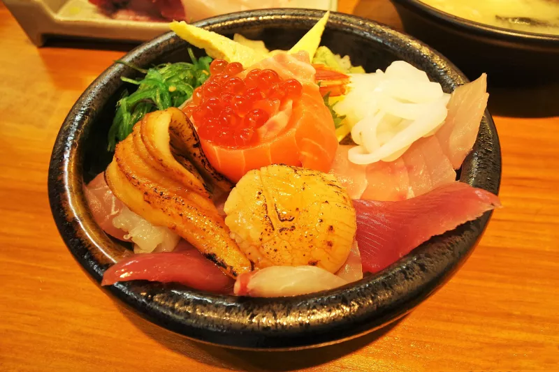 臺北平價生魚片丼飯推薦 西湖水產 超高CP值便宜好吃到痛哭