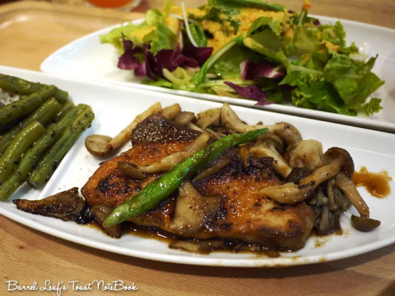 【微風臺北車站】御盤de食堂│飽足輕負擔 蔬菜多健康日式定食 丼飯+豆腐甜甜球