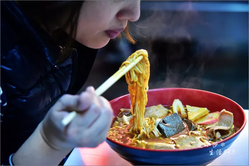 【板橋宵夜美食】店長鴨血(板橋忠孝店)＠平價美食小吃，冬天宵夜暖心暖胃必吃！(近實踐路口)