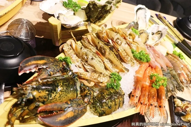 【新竹．大遠百】大魔．大滿足鍋物 新竹遠百店 大滿足秋蟹饗宴雙人痛風套餐!日本A5頂級和牛來這吃!飲料無限暢飲!