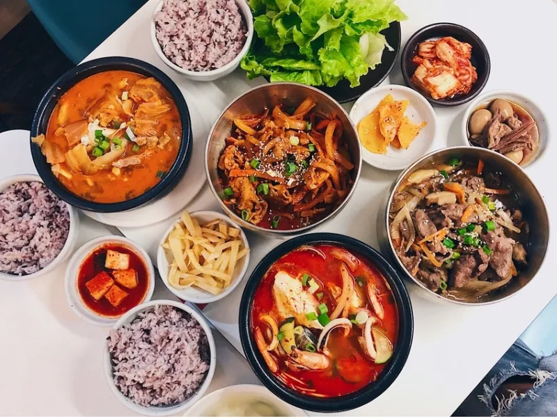 臺中北屯區 · 異國料理 ｜米花停Korean restaurant｜值得推薦的韓式料理★~主餐非常道地，也有提供多樣的韓式特色料理