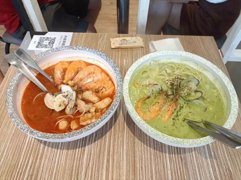 桃園市桃園區桃園美食|義匠義式湯麵-桃園南平店。義大利麵很一般、湯頭很不一般!