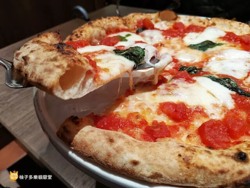 BANCO棒可 窯烤PIZZA . 自製生麵 世貿(mào)店(附菜單)：拿波里披薩、義大利麵、義大利傳統(tǒng)料理｜臺北餐廳 捷運(yùn)臺