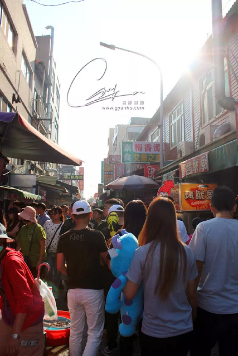 食游彰化：鹿港老街呷透透
