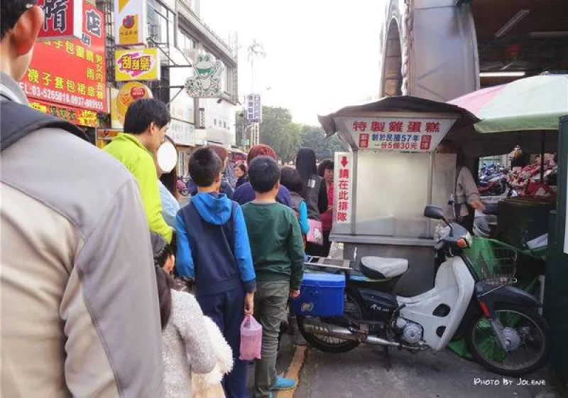 全臺10家你不一定知道『在地人的排隊美食』，跟著排就對了！