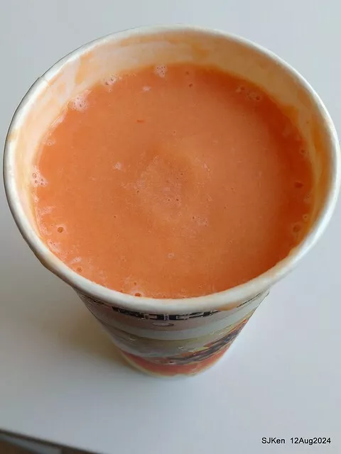 (新竹東區美食)「高北牛乳大王」新竹東門文昌店(Papaya  traditional Taiwan juice and milk shop)，Hsinchu city,  Aug 12, 2024, SJKen