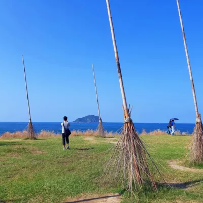 【基隆市中正區 / 戶外旅行】 基隆打卡熱門景點 潮境公園 飛天掃帚 與基隆嶼同框